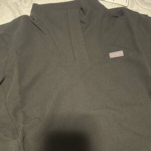 FIGS Women’s Black Pullover Shirt